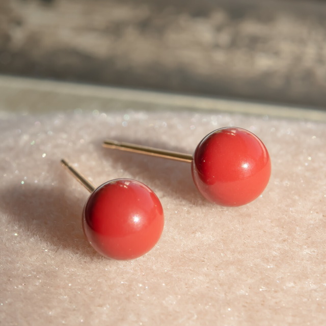 ピアス K18イエローゴールド 合成石(赤)丸玉(6mm) [6252351005  