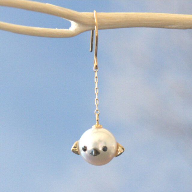 【片方】フックピアス K10イエローゴールド ブラックルテニウムコーティング パール ブラックダイヤモンド(JLージュエルー)(野生動物の楽園)(シマエナガ)[0977306104]