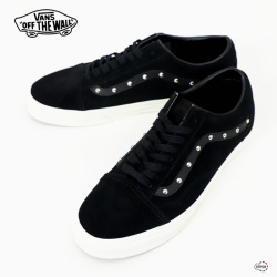 ヴァンズ 通販 店舗 黒 スエード スタッズ オールドスクール シューズ 運動靴 2025新作