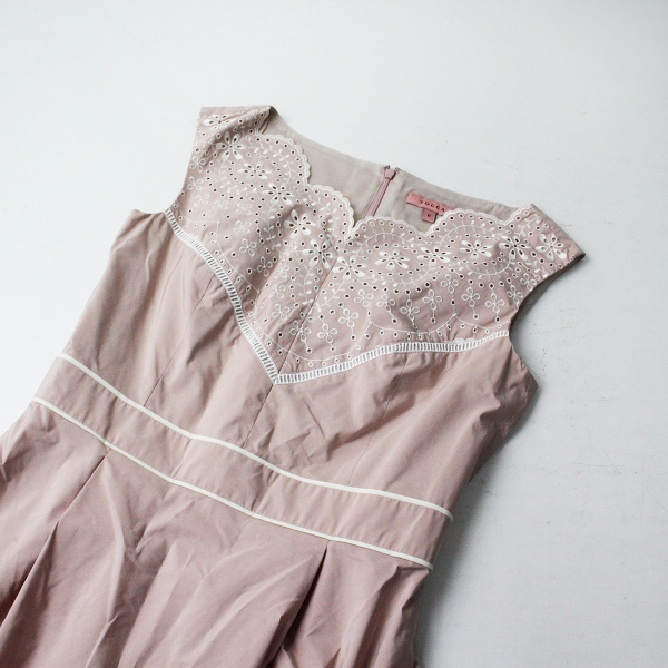 美品TOCCA（トッカ）ノースリーブワンピースドレス