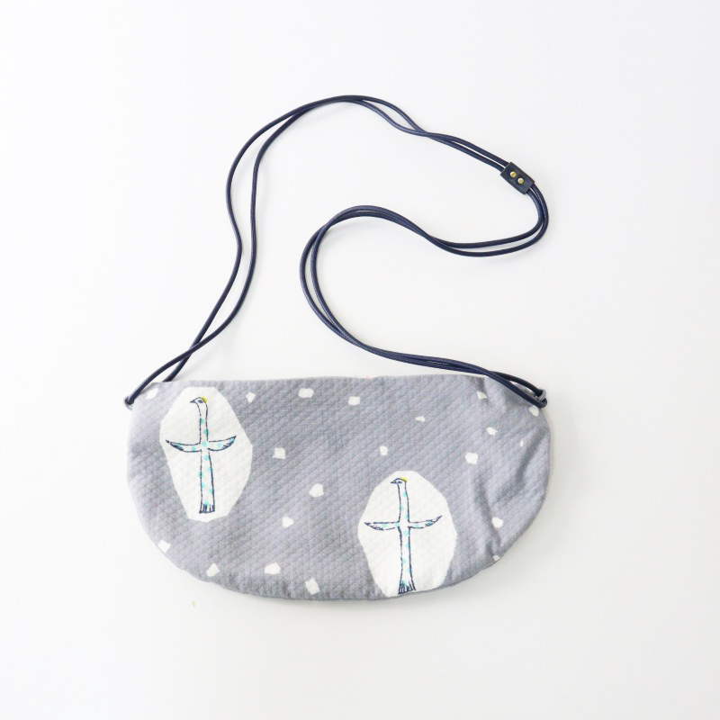 ミナペルホネン mina perhonen coupe bag -cross bird-/グレー