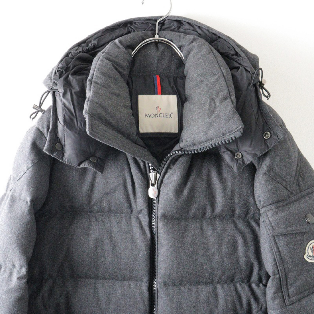 クリーニング済　MONCLER MONTGENEVRE ウール　ダウンジャケット MONCLER モンクレール ダウンジャケット MONTGENEVRE モンジュ