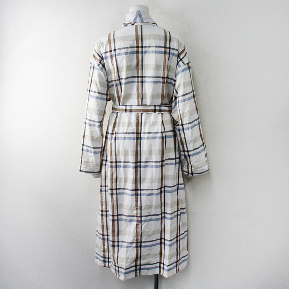 【TOUJOURS】ウール ガウン 羽織　コート エディターが明日、着たい服】ガバッと羽織れる“ガウンコート”の