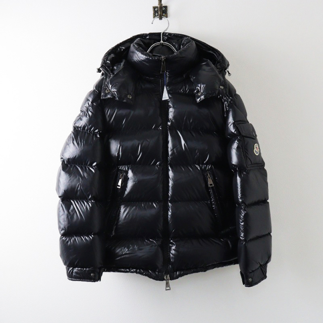 美品 MONCLER ブラック ダウンジャケット フード付き MONCLER 