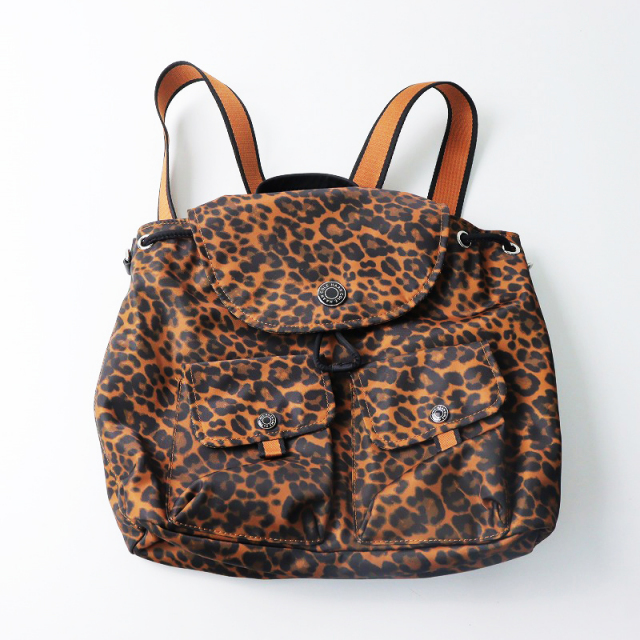 期間限定価格】極美品 コールハーン COLE HAAN ナイロン フラップ  