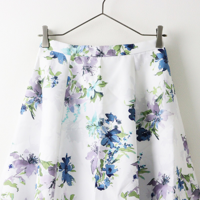 美品 春夏 ジャスグリッティー JUSGLITTY スケッチ フラワープリント  