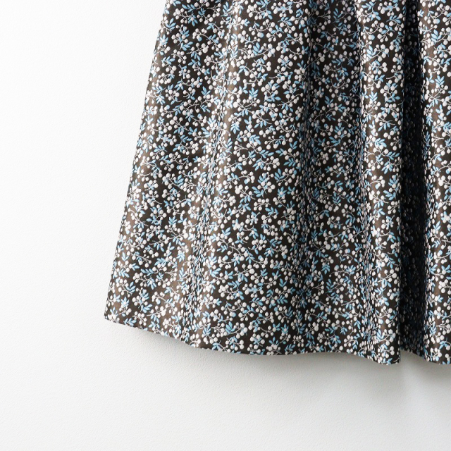 定番人気 美品 アナイ ANAYI スモールフラワー ジャガード タック  