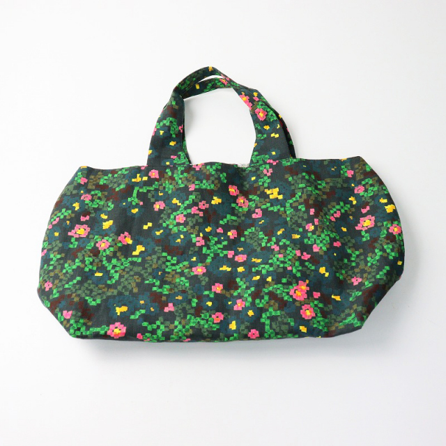 美品 定価13200円 ミナペルホネン mina perhonen flower bed パニーニ 
