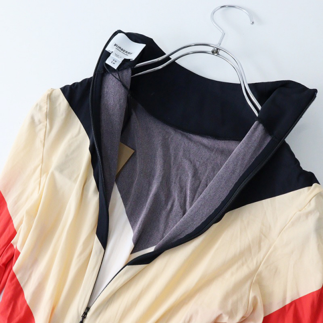 未使用 バーバリー リカルド期 スナップクロッチ ジオメトリック ボディスーツ 未使用 2021AW バーバリー BURBERRY LONDON by Riccardo Tisci