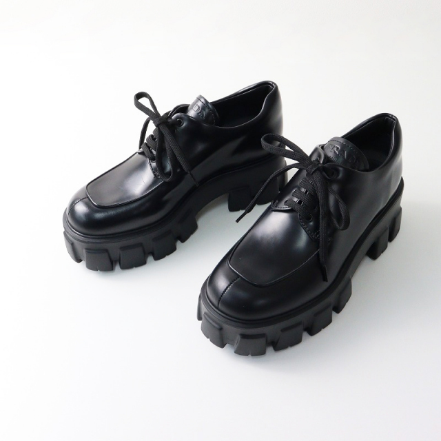 美品 イタリア製 プラダ PRADA 708 モノリス ブラッシュドレザー 