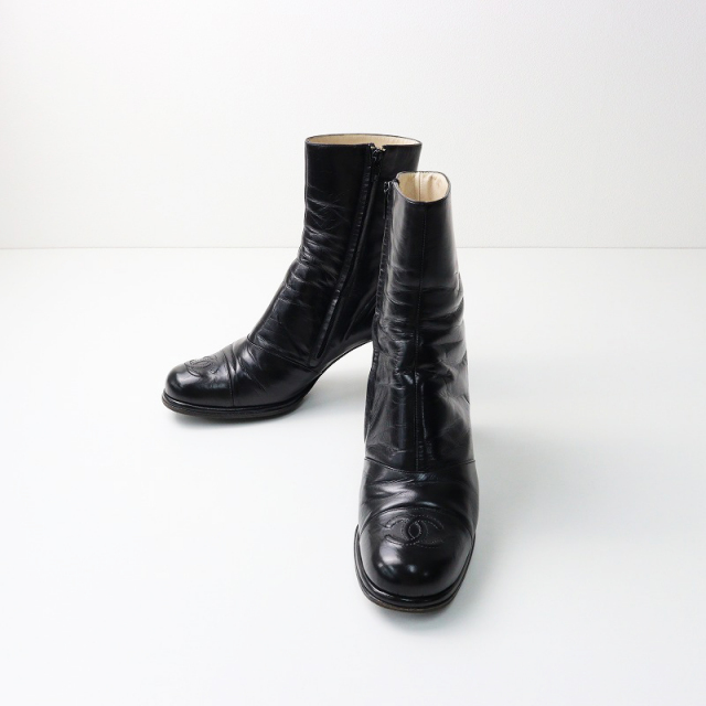 CHANEL 黒 レザー ブーティ 37.5
