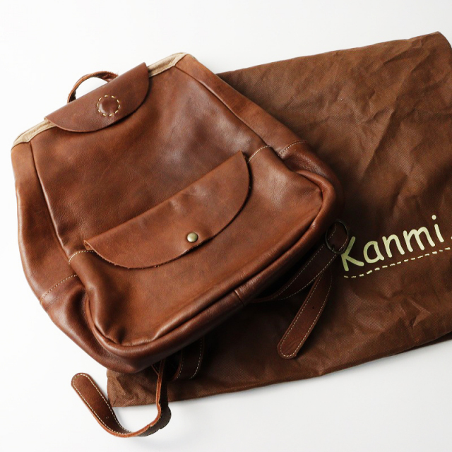 カンミ kanmi BOSCO ボスコ 大口開口 レザーリュックサック /ブラウン  