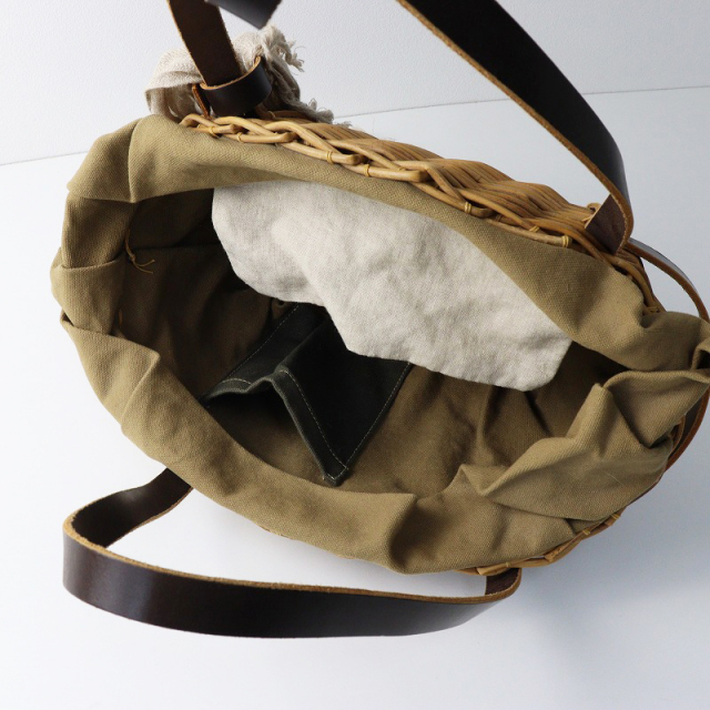美品 エバゴス ebagos ラビットファー被せ 紅籐 レザーハンドル かご