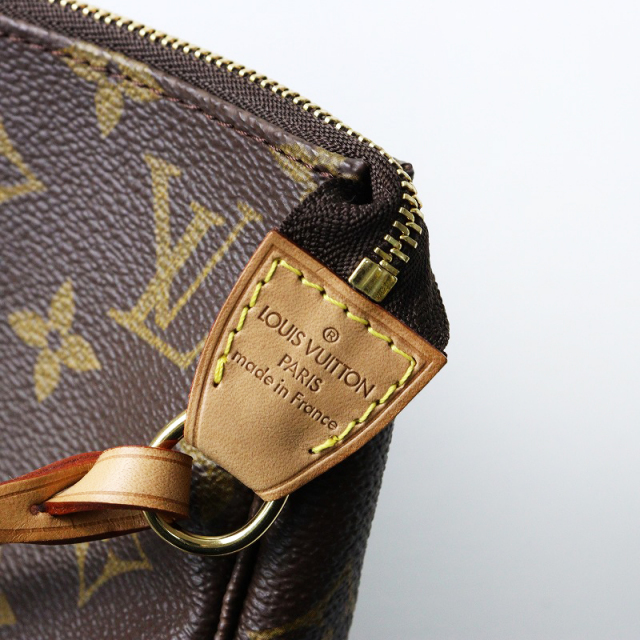 ルイヴィトン ポシェットアクセソワール モノグラム ブラウン 期間限定価格】極美品 ルイヴィトン LOUIS VUITTON M40712