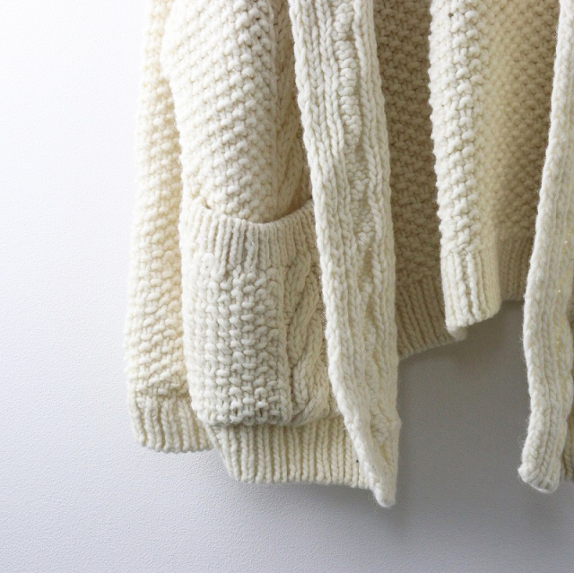 美品 定価3.8万 2024AW ネストローブ nest Robe ペルーボッブルニット