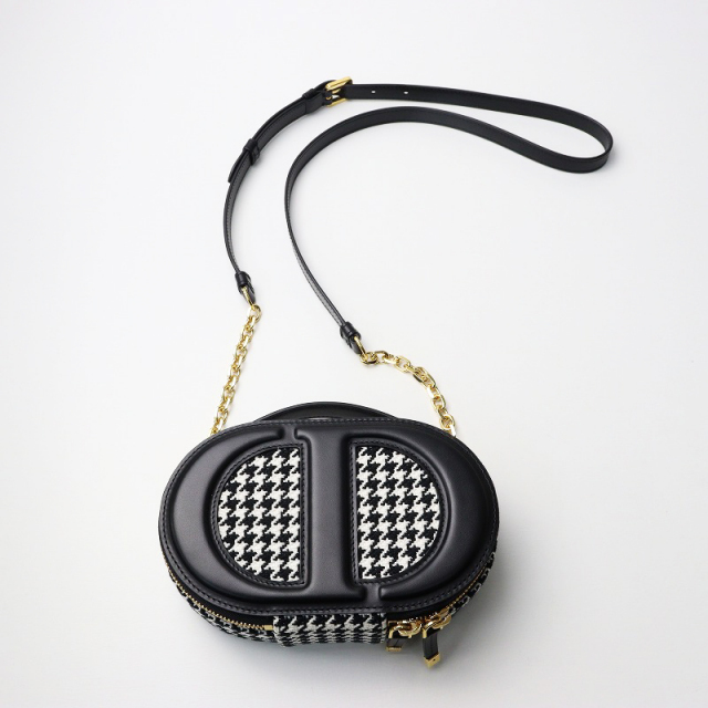 クリスチャン・ディオール シグネチャー オーバル カメラバッグ