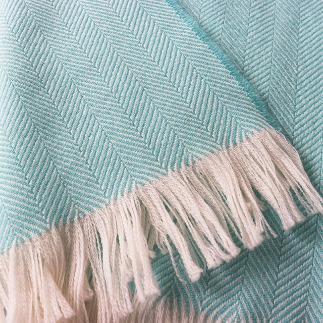 美品 箱付 ティファニー Tiffany & Co ウール100 大判