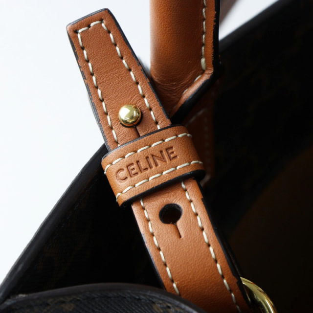 CELINE ダークブラウン トートバッグ　トリオンフ ✨CELINE セリーヌ トリオンフ柄 トートバッグ ハンドバッグ
