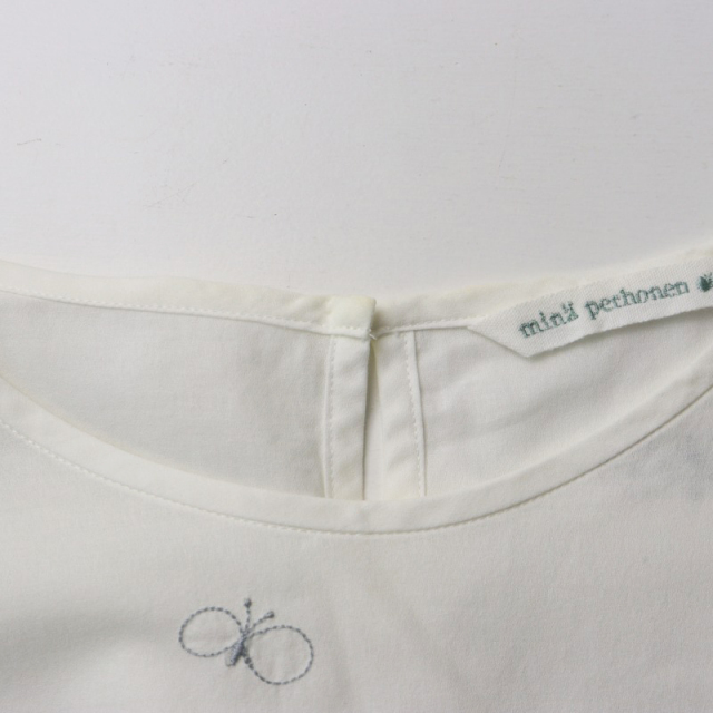 ミナペルホネン mina perhonen *choucho 刺しゅうカットソー*40コットン綿ホワイト白フリルプルオーバー(25-2411-680)【03L42】 ミナペルホネン mina perhonen choucho コットン プルオーバー