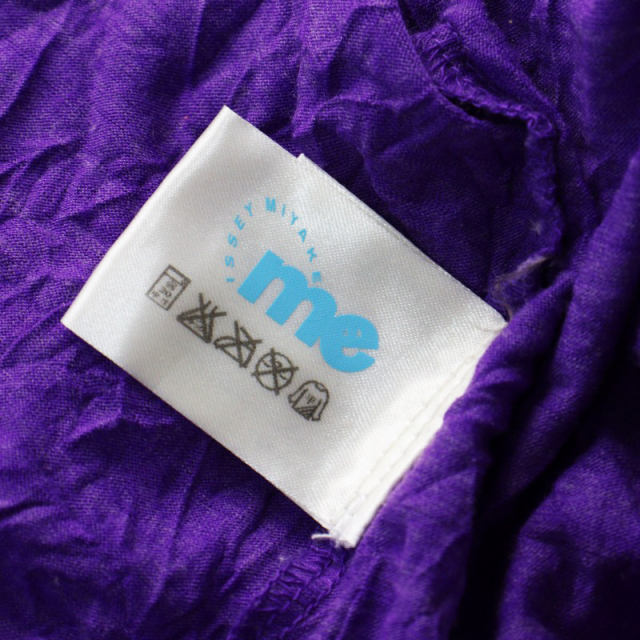 ミー イッセイミヤケ me ISSEY MIYAKE ハイネック シワ加工