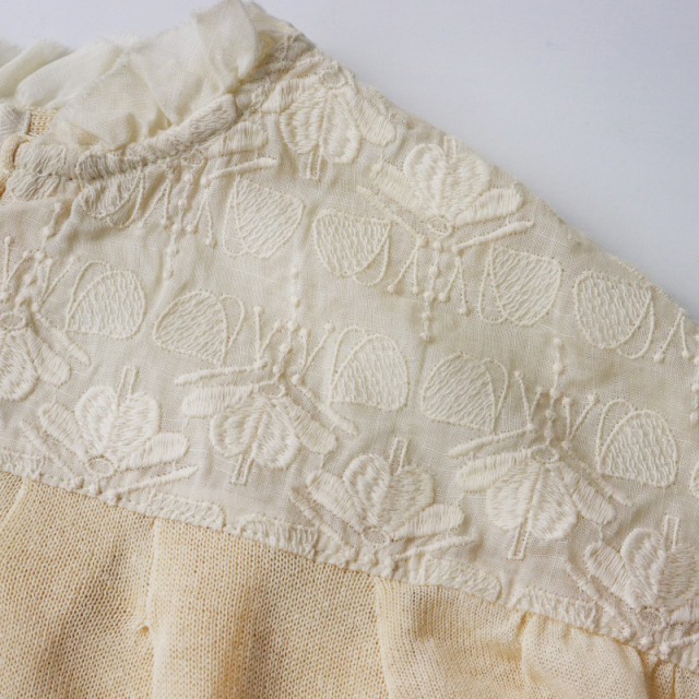 美品 ポルテデブトン Porter des boutons 刺繍切替コットンリネンフリルカーディガン/ベージュ 羽織り タック【2400014497342】 美品 ポルテデブトン Porter des boutons 刺繍切替コットン