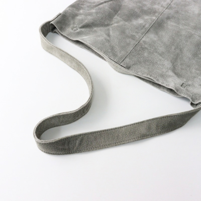 北欧、暮らしの道具店撥水スエード 2WAYトートバッググレー