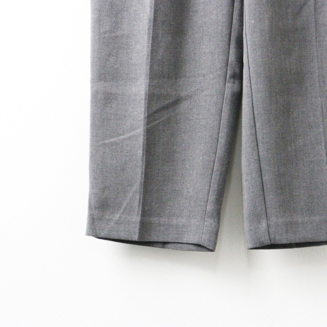 美品 マチャット MACHATT タックテーパードパンツ