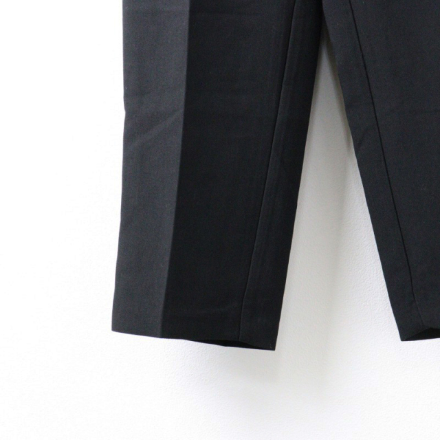 美品 マチャット MACHATT タックテーパードパンツ/ブラック