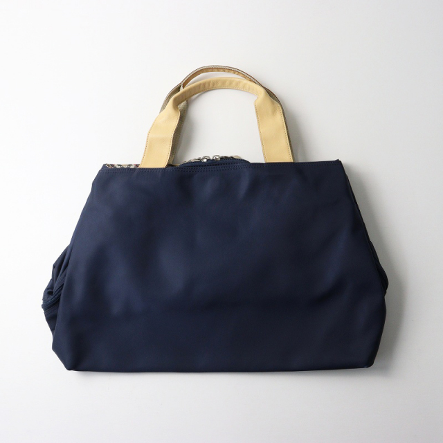 ビオ ♡バーバリー ロンドン♡未使用に近い　ポンチョ コート ジップアップ ビオ 様専用♡バーバリー ロンドン♡未使用に近い ポンチョ