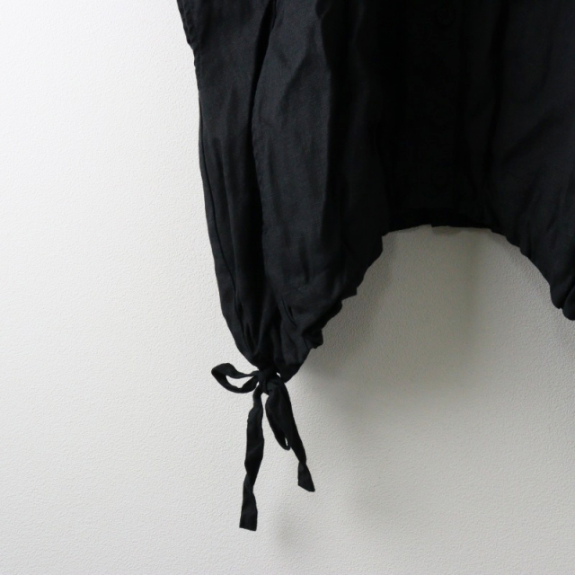 美品 2025SS 今季 完売品 ネストローブ nest Robe It's ME リネンバルーンブラウス F/ブラック  ギャザー 【2400014534061】 美品 2025SS 今季 完売品 ネストローブ nest Robe It's ME