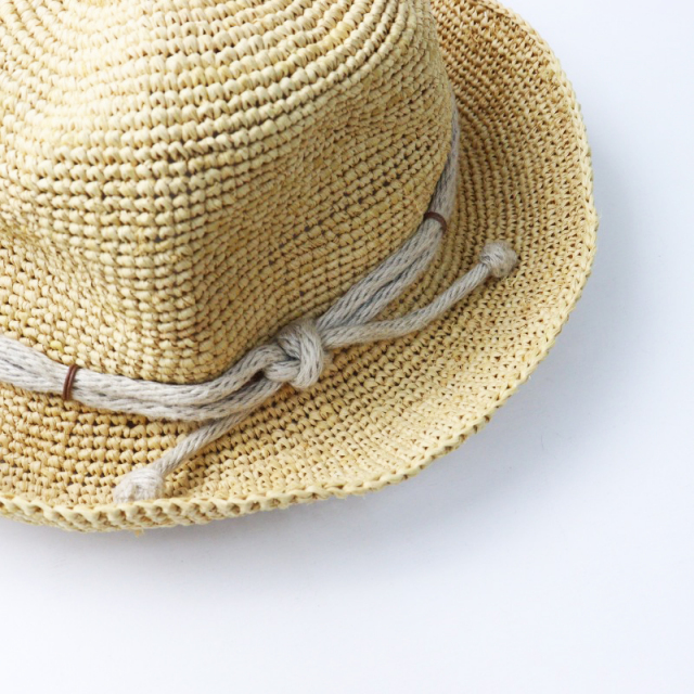 未使用✨ 箱付き　マチュアーハ　麦わら帽子　ベルト　レザー　おしゃれ マチュアーハ BOXED HAT 7cm brim garden ribbon | キャトル