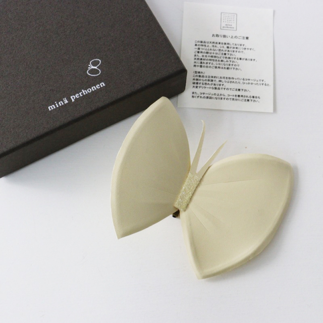 新品同様【即完売】mina perhonen light dance ブローチ ミナペルホネン mina perhonen slow dance レザー モチーフ