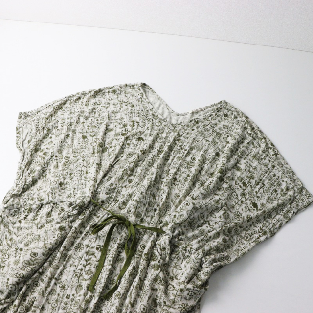 【美品】ミナペルホネン　letter of flower ワンピース ミナペルホネン mina perhonen letter of flower レーヨンリネン