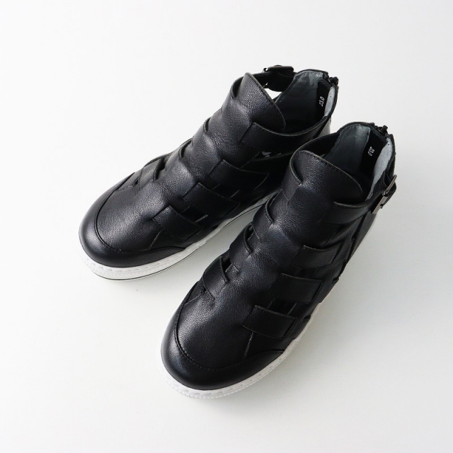 センソユニコ　ｔ・ｂ　ショートブーツ　黒 新品 センソユニコ ブーツ 黒 t.b 靴 - メルカリ