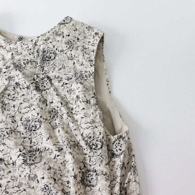 美品 ミズイロインド mizuiro ind レーヨンリネンプリントノースリーブ  