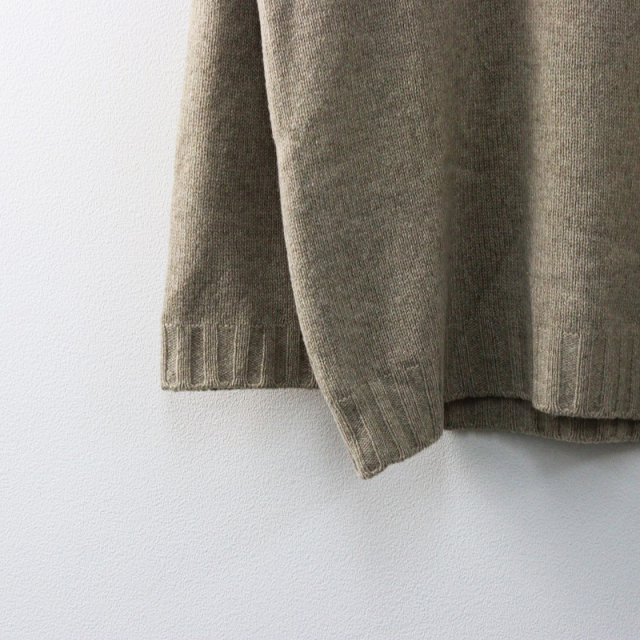 美品　マーガレットハウエル　カシミヤ100% タートルニット　ベージュ リピーター様割】マーガレットハウエル カシミヤ100タートル