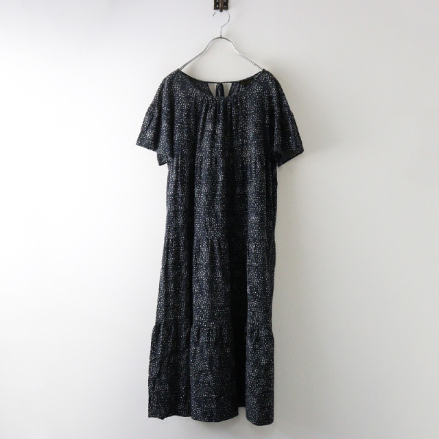 ハグオーワー　DEVEAUX × HUG Ō WäR 小花柄ティアードワンピース ハグオーワー DEVEAUX × HUG Ō WäR 小花柄ティアードワンピース