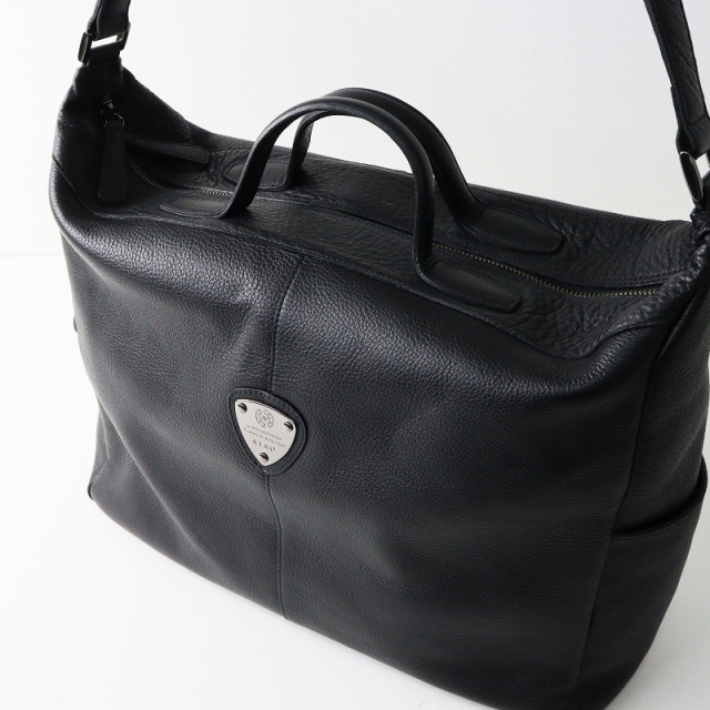 極美品　ATAO グランヴィ（Granvy）　黒　シボ革　バッグ 美品 定価52000円 アタオ ATAO Granvy グランヴィ シボ革 2WAY