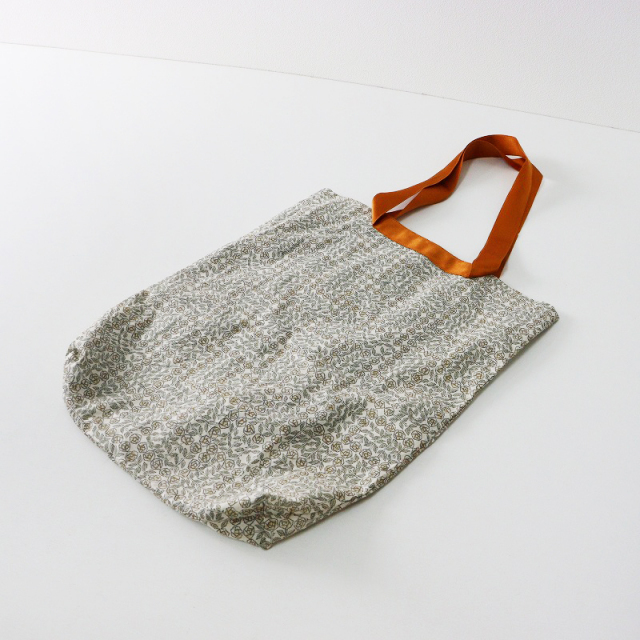 美品 ミナペルホネン mina perhonen abs9626 naani ワンマイル