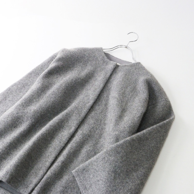 美品 2024AW ラウンジドレス Loungedress 接結ニットコート F
