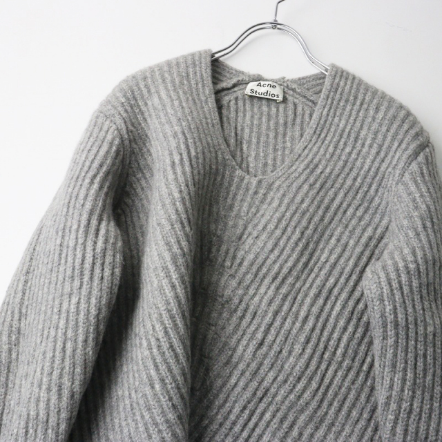 Acne Studios　デボラニット　ウール100%　Vネック　グレー 最終値下 acne studios アクネ デボラ ニット オーバーサイズ