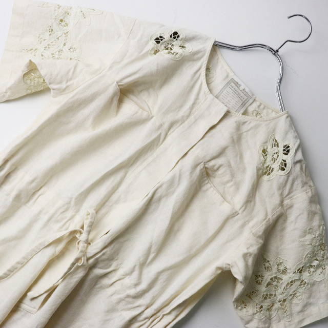 美品 定価4.1万 2024SS ビアズリー BEARDSLEY バテンレースモチーフ  