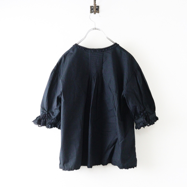 ま*こ様 カネコイサオ 黒 総ピコフリル綿ローンオーバーブラウス/クリーニング済 カネコイサオ 黒 総ピコフリル綿ローンオーバーブラウス
