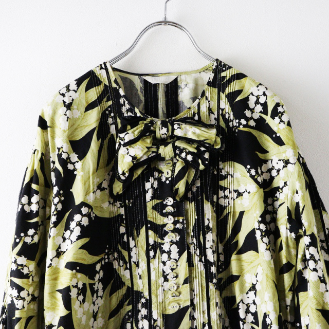 スズラン柄♡ワンピース カネコイサオ 鈴蘭 スズラン 花柄 ピンタック  