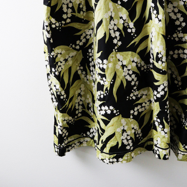 ピンクハウス フルオープン鈴蘭、薔薇半袖ワンピース 黒 セール】 ブッシュローズプリントワンピース （ロング・マキシ丈