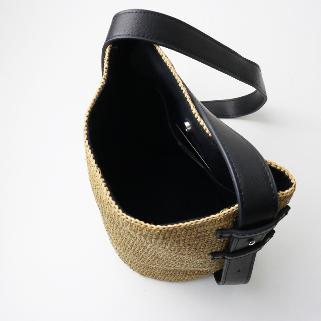 美品 北欧暮らしの道具店 KURASHI & Trips PUBLISHING 「大人を