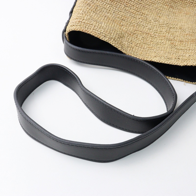 美品 北欧暮らしの道具店 KURASHI & Trips PUBLISHING 「大人を