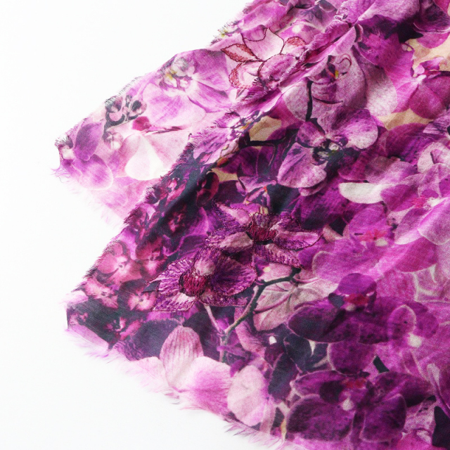 ファリエロサルティ Falierosarti 刺繍入 フラワープリント