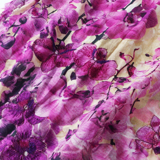 ファリエロサルティ Falierosarti 刺繍入 フラワープリント