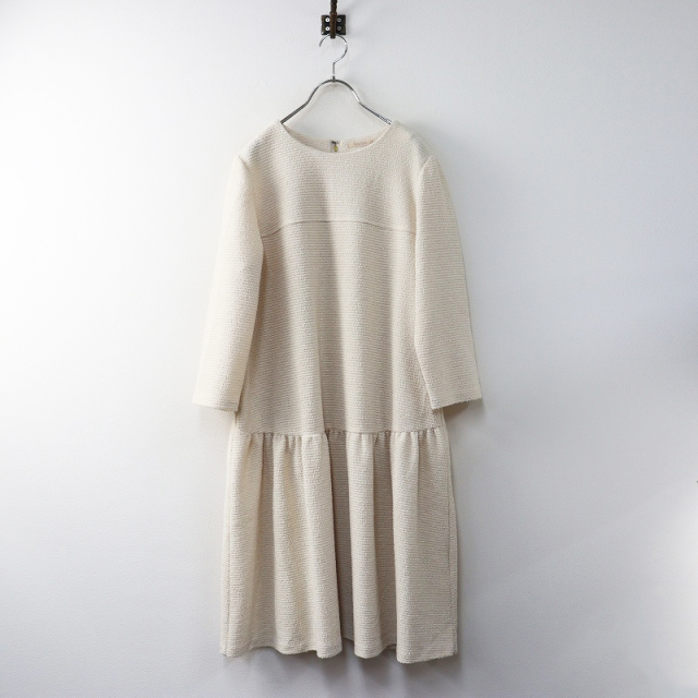 新品タグ ローズティアラ 大きいサイズ42 洗える袖パールフレアニット